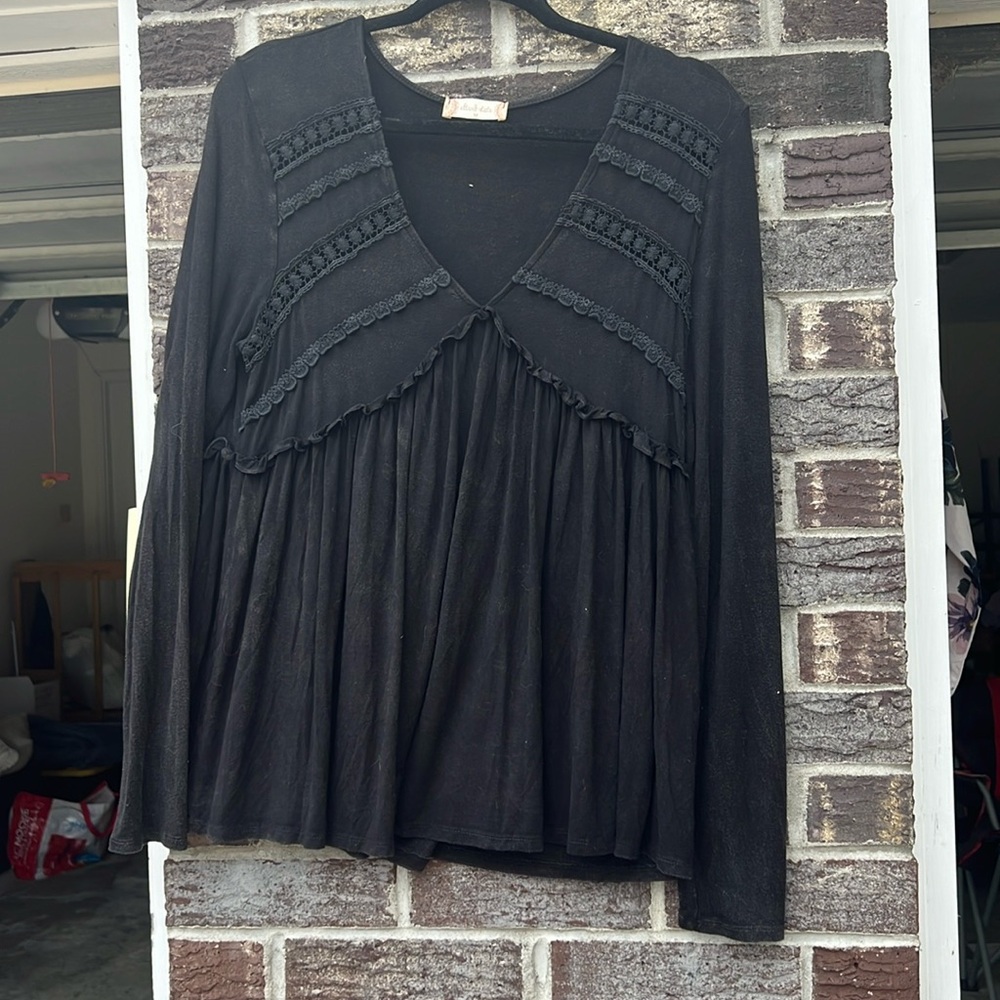 Black flowy shirt, lace detail